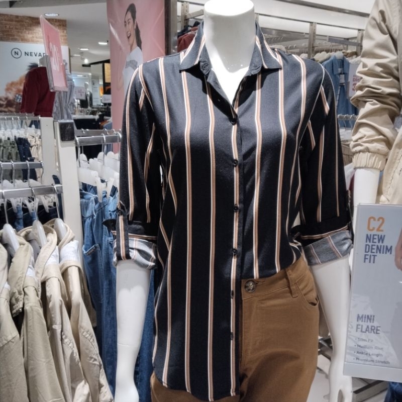 kemeja wanita c2 hitam salur