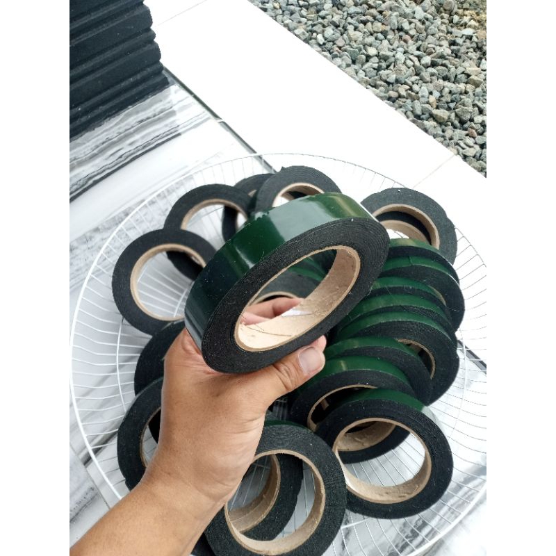 

Double Tape Foam Hijau 24mm 20mm 5m//Selotip Isolasi bolakbalik//lakban 2 sisi dobel sided(1 Inchi) riject