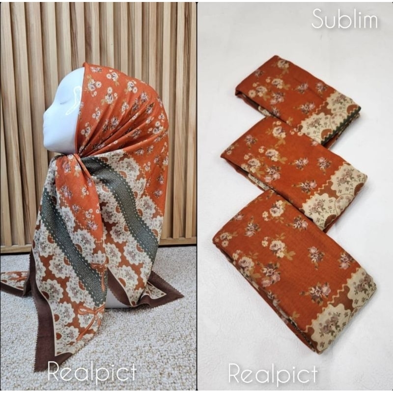 KERUDUNG SEGI EMPAT HIJAB MOTIF BUNGA TERACOTA CREAM