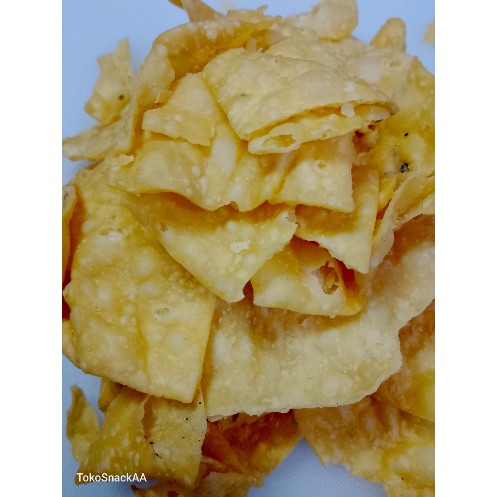 

MURAH !! KERIPIK KRIPIK PANGSIT BAWANG // 500 GRAM DAN 1 KG