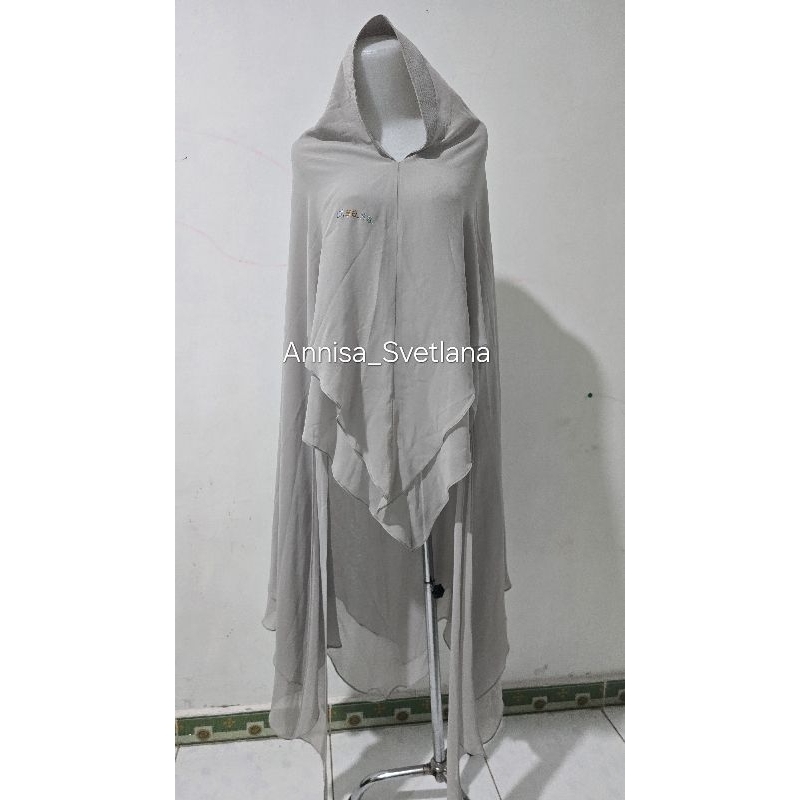 Khimar sisesa naomi grey