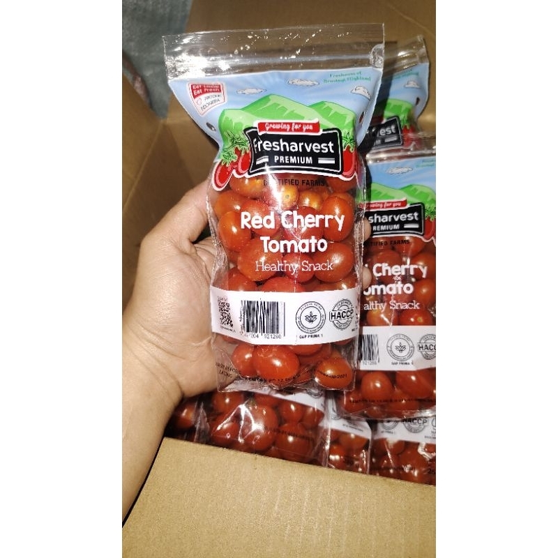 

tomat ceri merah palembang bisa di makan langsung dan di jadikan salad