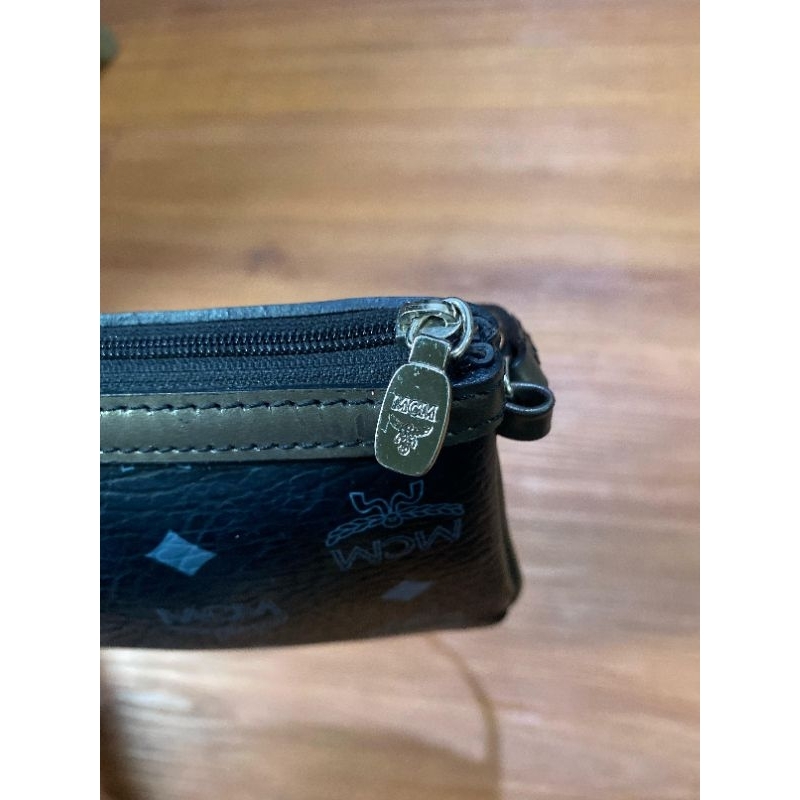 Preloved MCM pochette original authentic