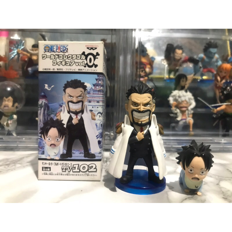 WCF One Piece, Admiral Garp + baby Ace