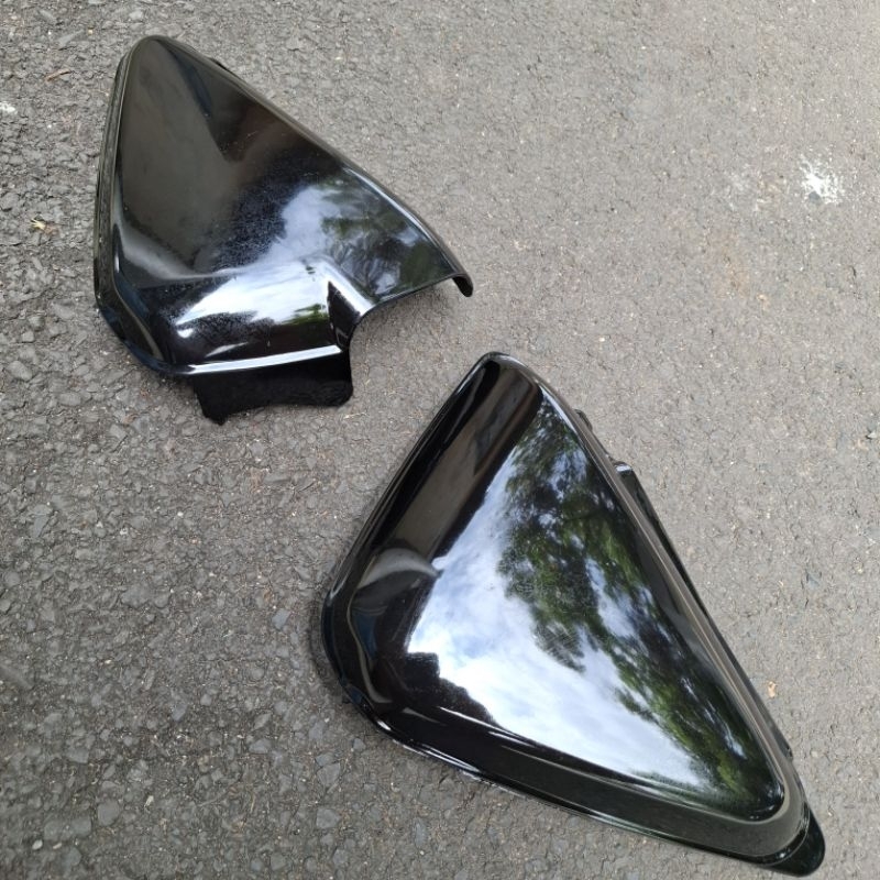 tutup tepong cover box bok aki segitiga kancut kanan kiri cb 100 125 cb100 cb125 cb125s hitam k0 k1