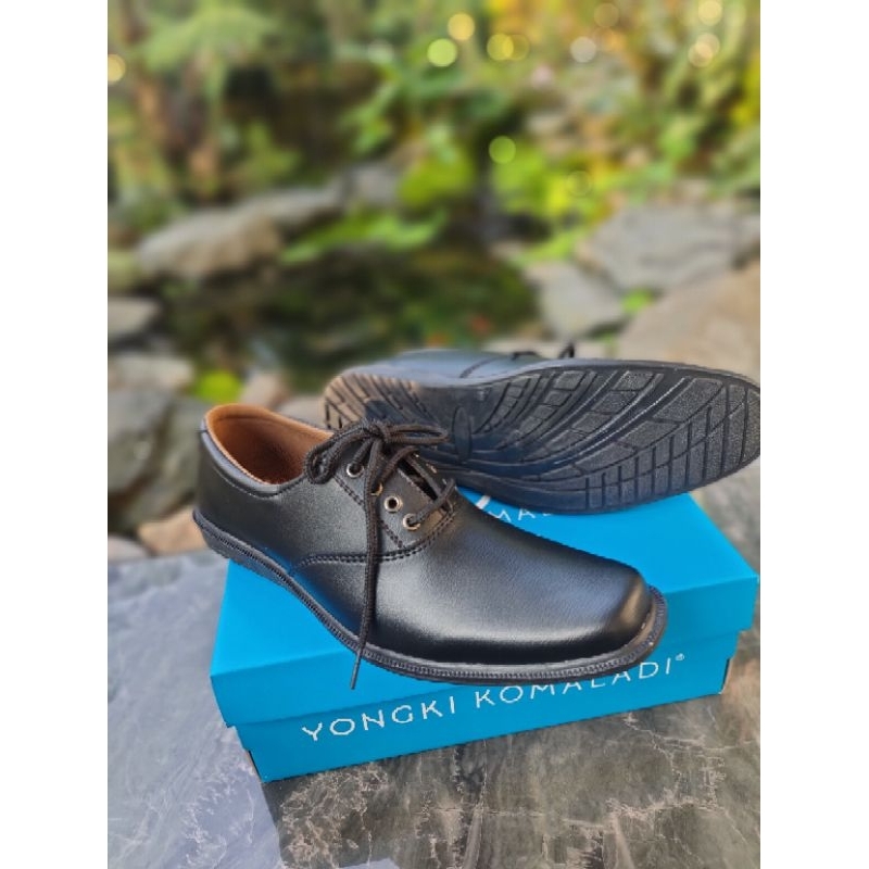 DISKON SEPATU FORMAL YONGKI KOMALADI PRIA