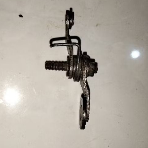 Pritilan stut kopling mesin honda CB 200  twin