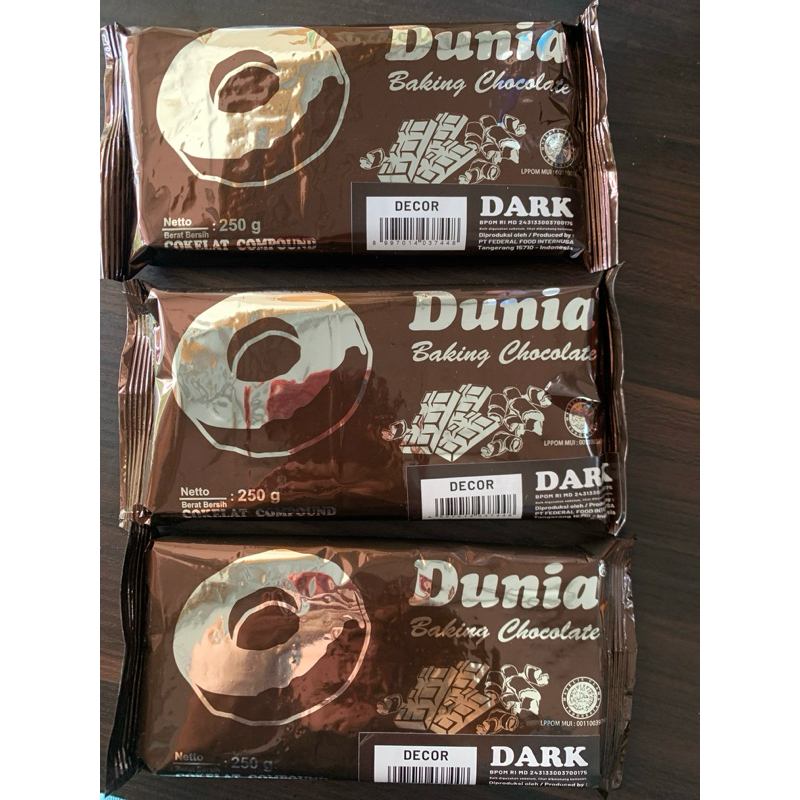 

Dunia Coumpound Dark Coklat 250gr (1pcs)