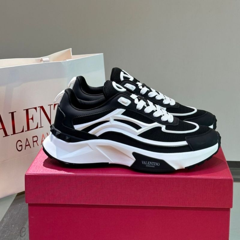 SNEAKERS VLTN99036 BLACK SEPATU PRIA MIROR VIP