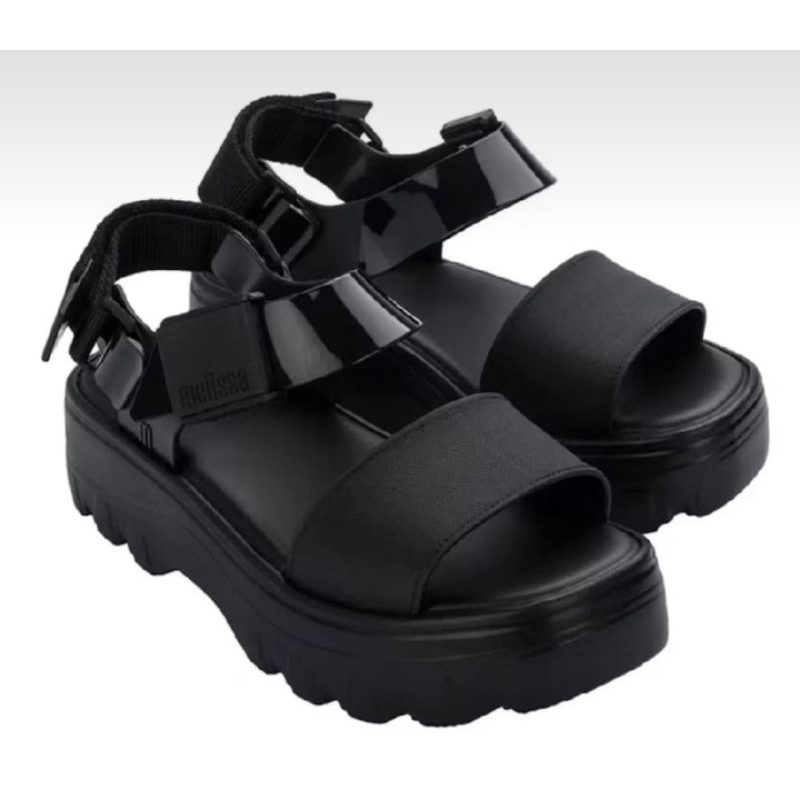MELISSA KICK OFF SANDAL AD
