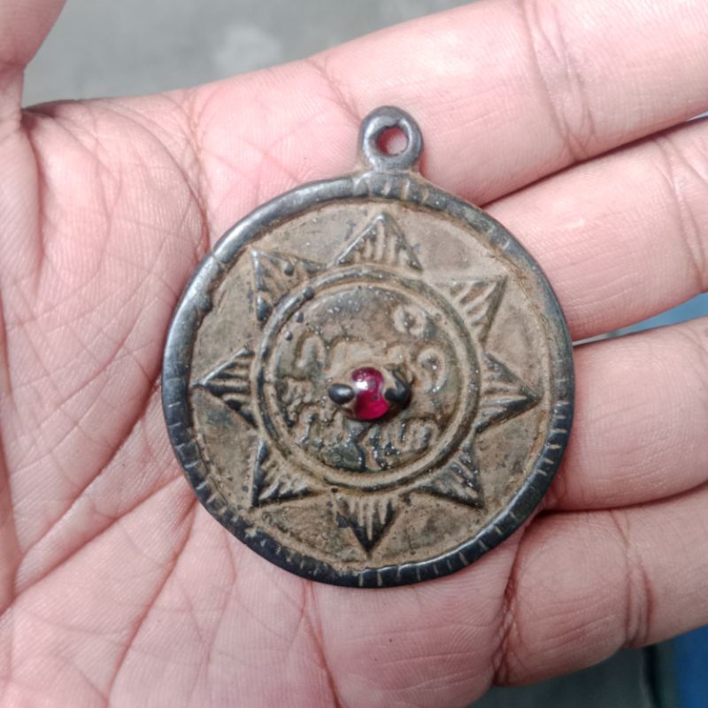 Liontin Kalung hias Batu Merah Delima Asli