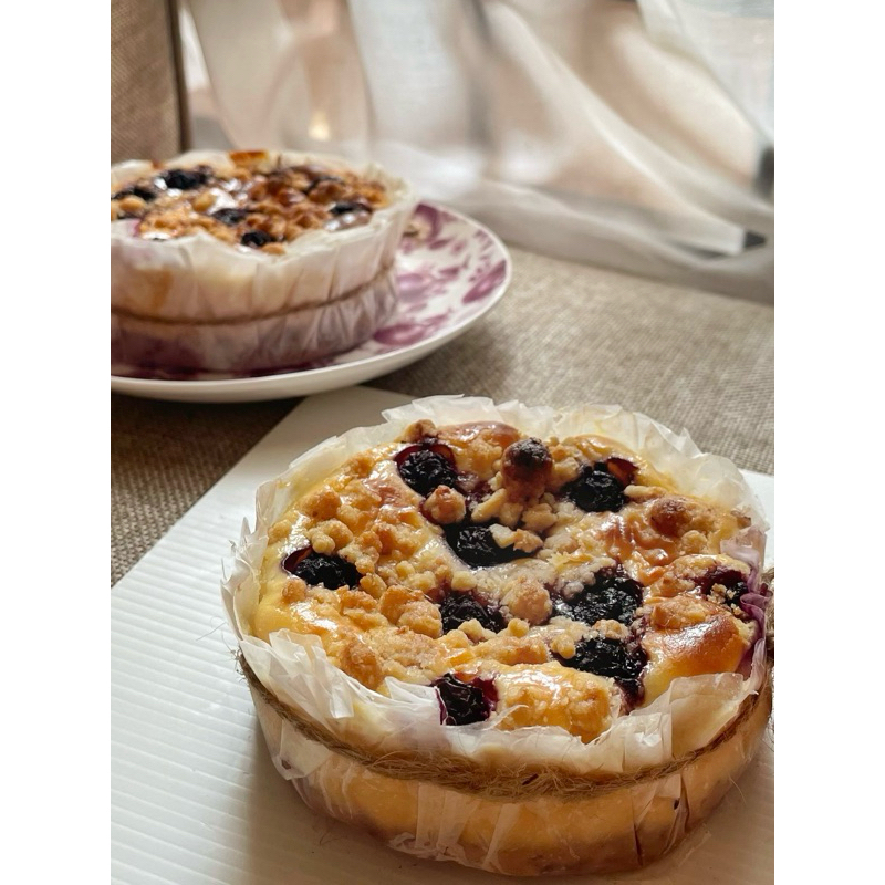 

Blueberry Burnt Cheese Cake