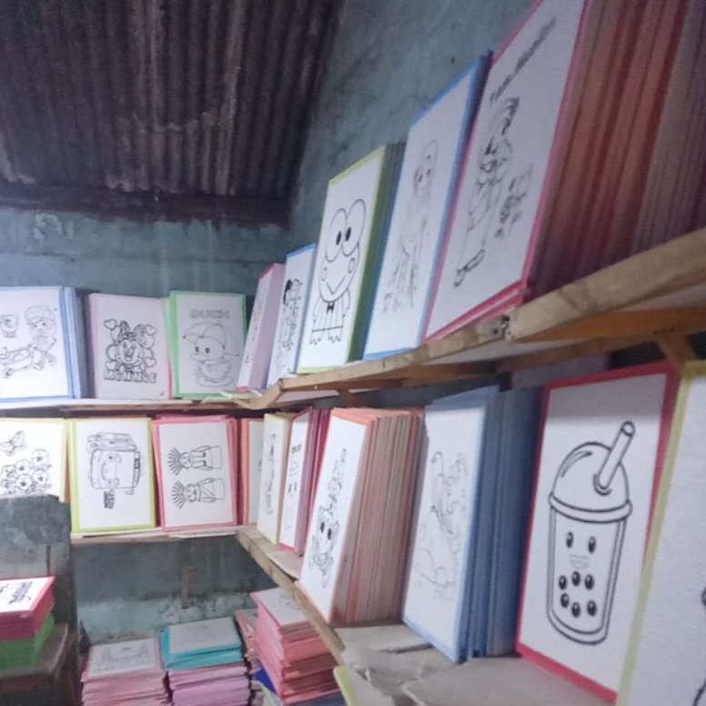 

KODE A73E 1 pcs Styrofoam bergambar list cat tersedia lebih dari 5 karakter34