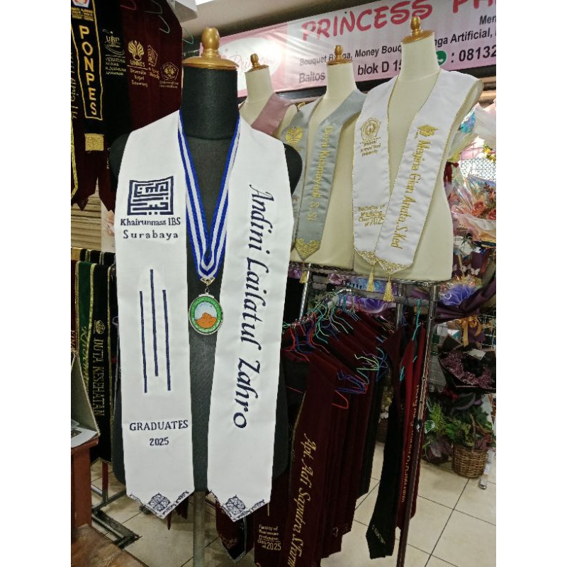 (1 Hari jadi) selempang wisuda leher spesialis bahan putih bludru tebal dan halus bebas custom