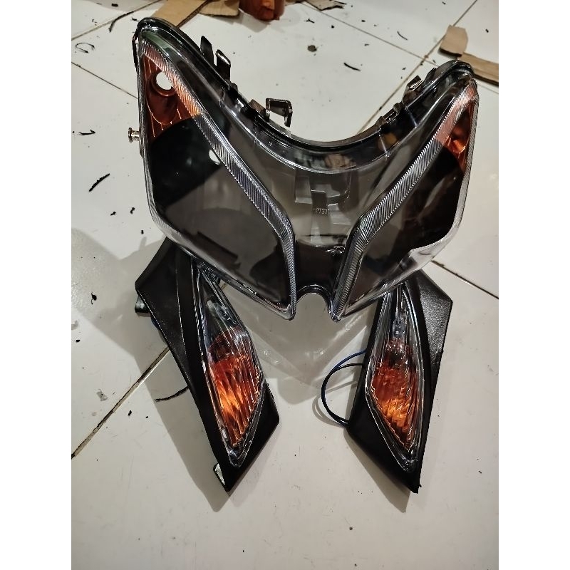 Paket Reflektor Lampu Depan Vario 110 Karbu Plus Sen Depan Vario 110 CW Old Custom Hitam Oranye