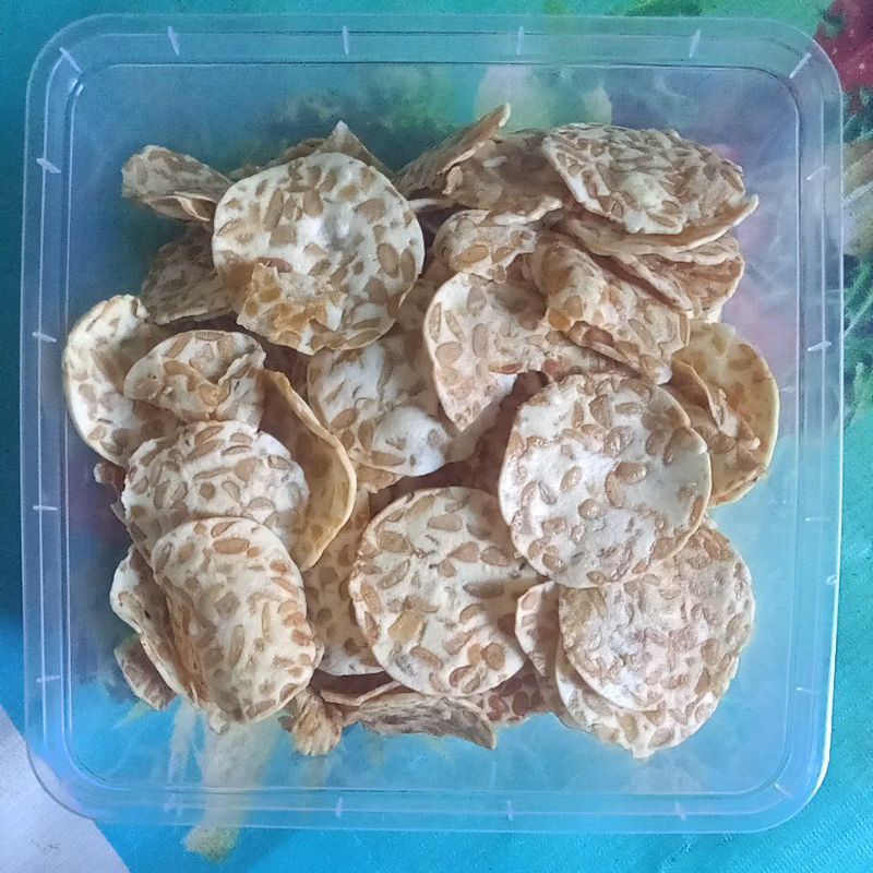 

Keripik Tempe Sagu Zadul Mantap Dua Puteri