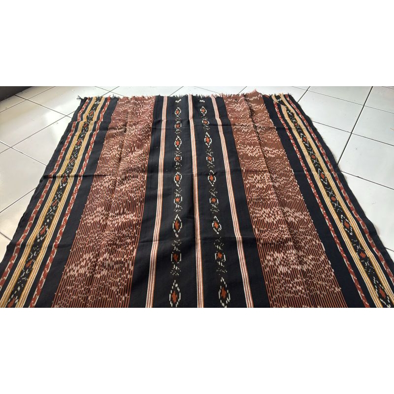 Kain_Lurik_Tenun_Ikat