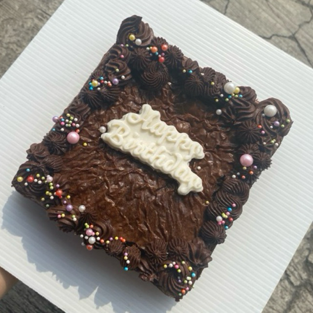 

brownies fudgy medium 14x14 CUSTOM