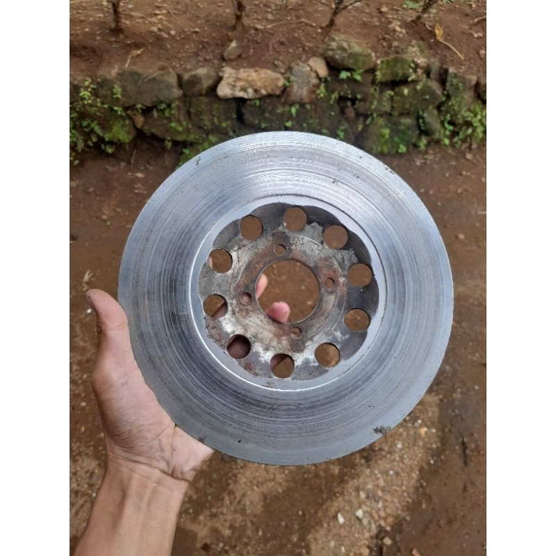 piringan depan suzuki GT 185 original