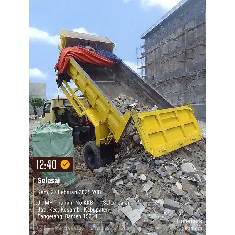 urukan puing dan buang sampahWa082186582330