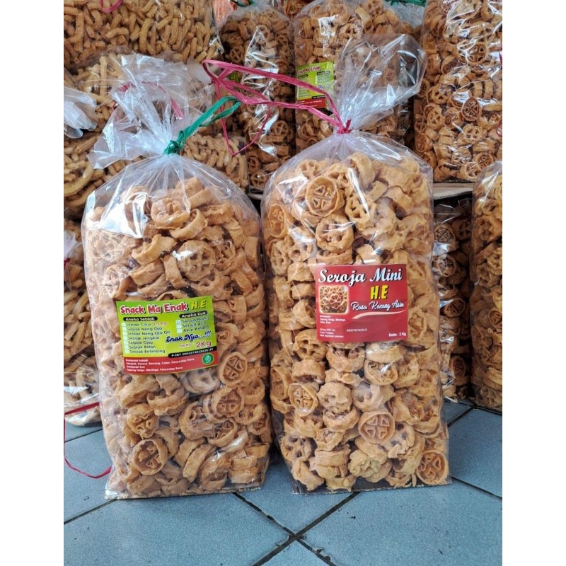 

Keripik Kue Seroja / Saroja Mini Asin / Manis 1 KG