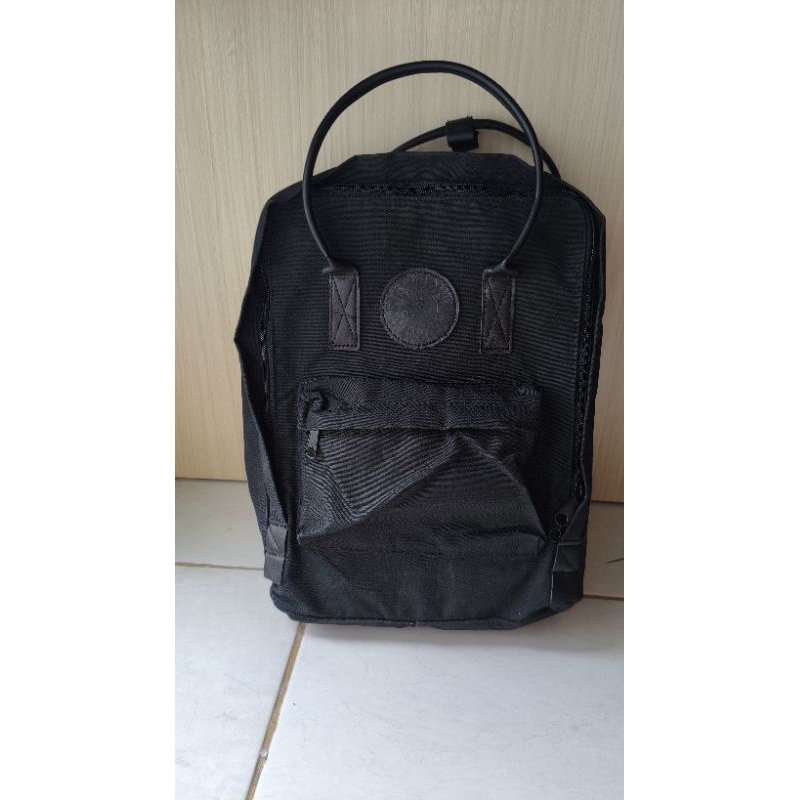 Preloved Tas Ransel Fjallraven Kanken No. 2 Classic Original Full Black Leather
