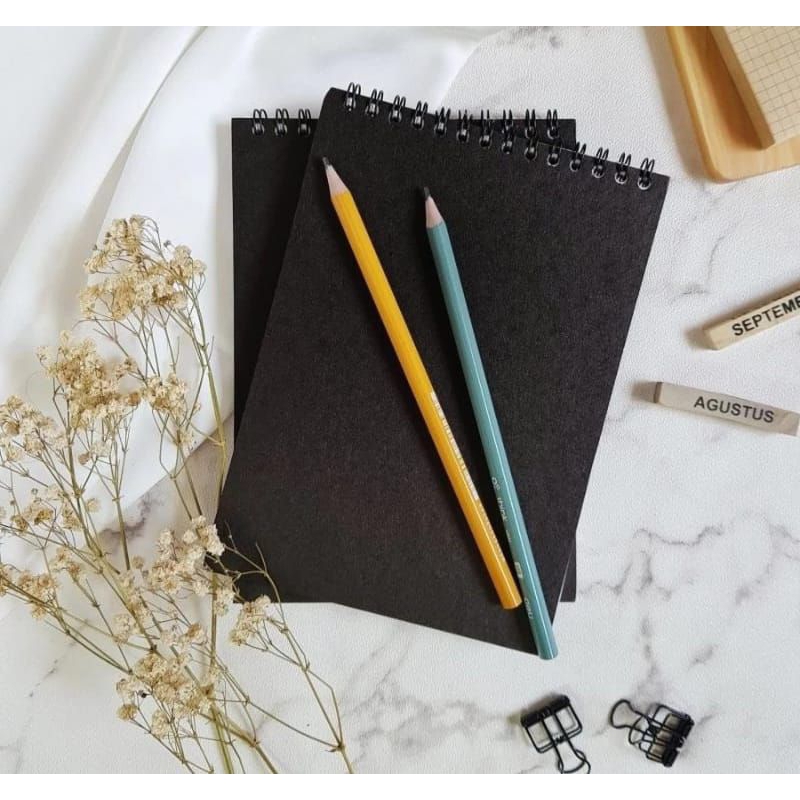 

Water colour isi 40 halaman/Sketchbook/Buku Gambar/Sketchbook water colour