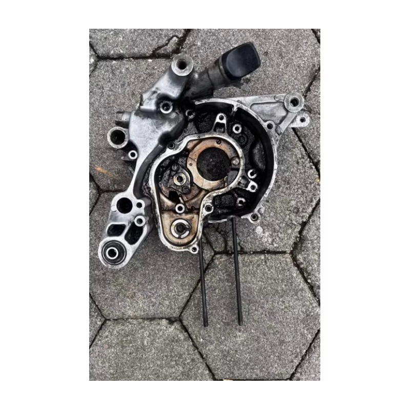 Blok crankcase krengkes kanan bak oli tempat oli honda vario 110 karbu orisinil lepasan motor