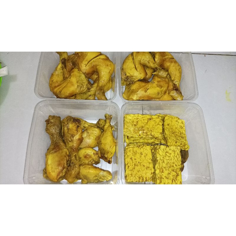 

AYAM UNGKEP (Dada+tempe isi 5)
