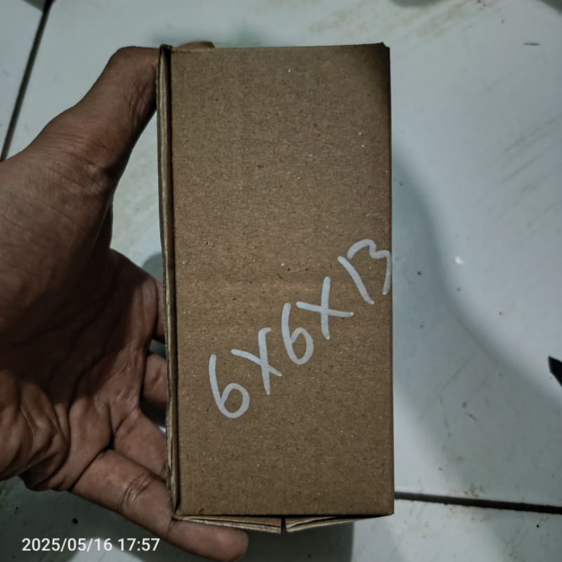 

Kardus Packing Ukuran (6x6x13)