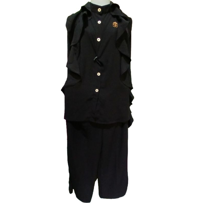 Setelan Shella Saukia