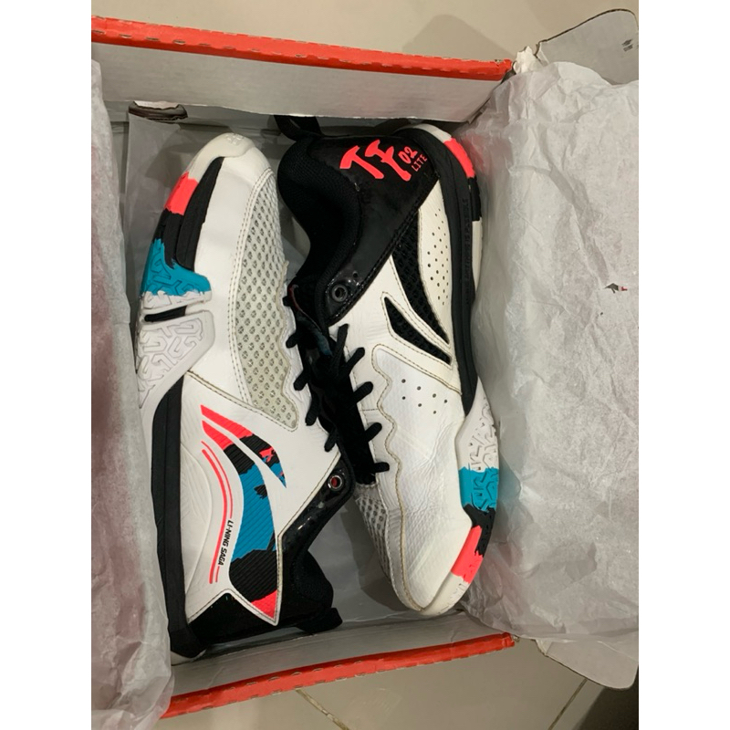 Sepatu Badminton Lining Saga Lite II 2 Bekas second prelove