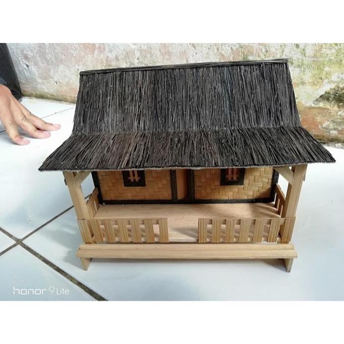 Miniatur Rumah Adat Sunda Kerajinan Rumah Adat Khas Jawa