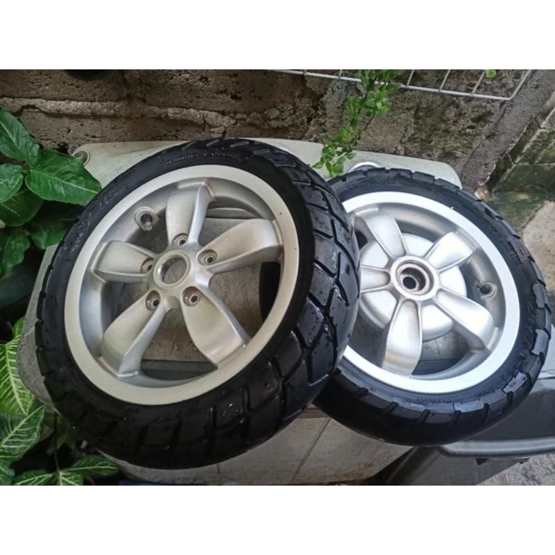 Velg primavera sprint vespa matic modern vesmet pelek racing palang original ori copotan standar kel