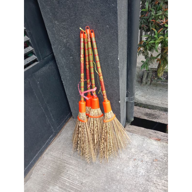 SAPU PENGKI/ SAPU KOREK/ SAPU TAMAN/SAPU LIDI SAPU LANTAI