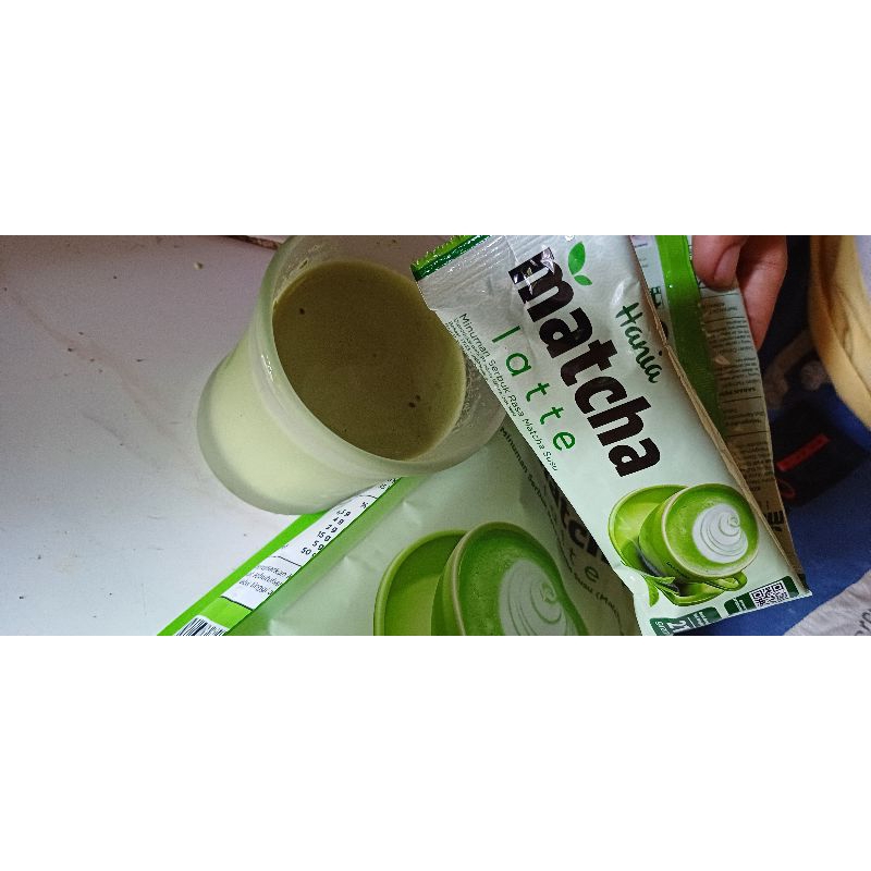

hania matcha latte/matcha original