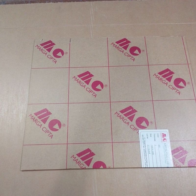 

Lembaran Acrylic putih susu tebal 2mm potong kotak ukuran 60x60cm 6cm x 60cm