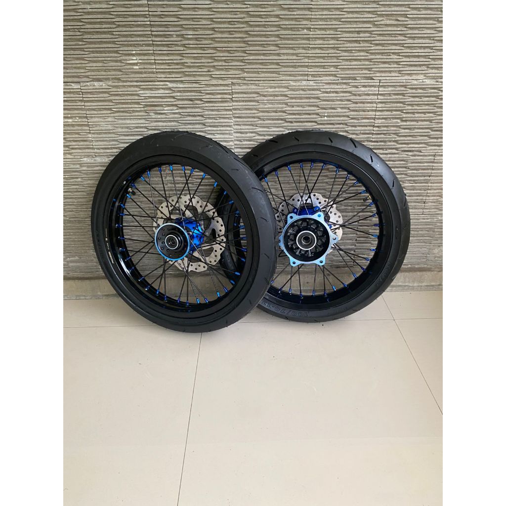 Roda Set Semi Cacing Yamaha WR155 Ring 17 Velg Rossi Ukur 215/250 Ban Primax Sk01 Baru + Piringan