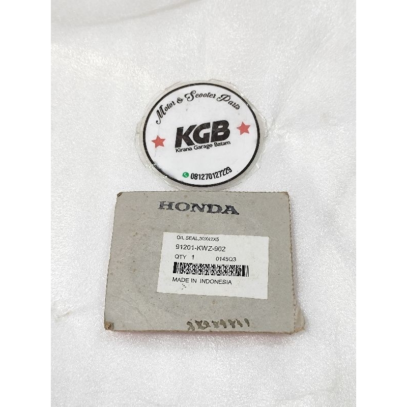 oil seal Honda revo AT 30x42x5 ori baru ahm 91201 kwz 902