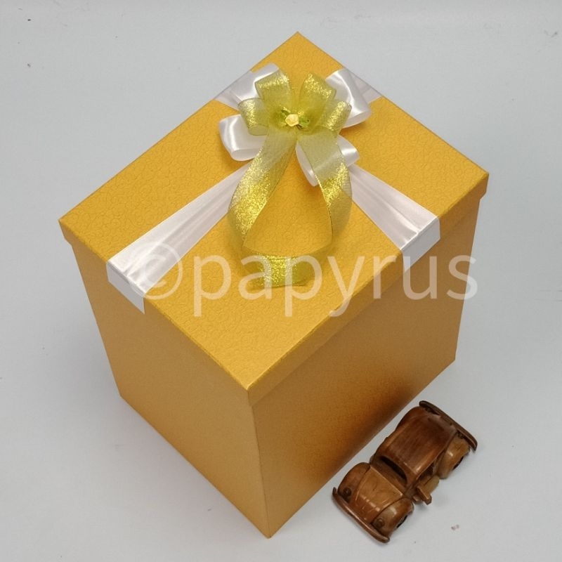 

PAPYRUS 20x25 Tinggi 30cm Kotak Kado Gift Box Hadiah V1