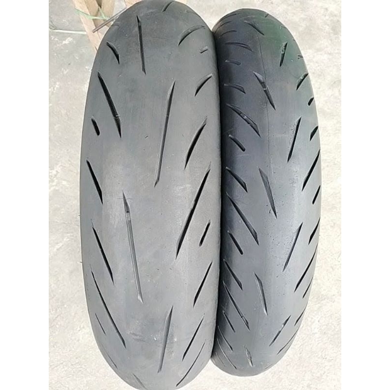 battlax hypersport s22 140/70-110/70-17