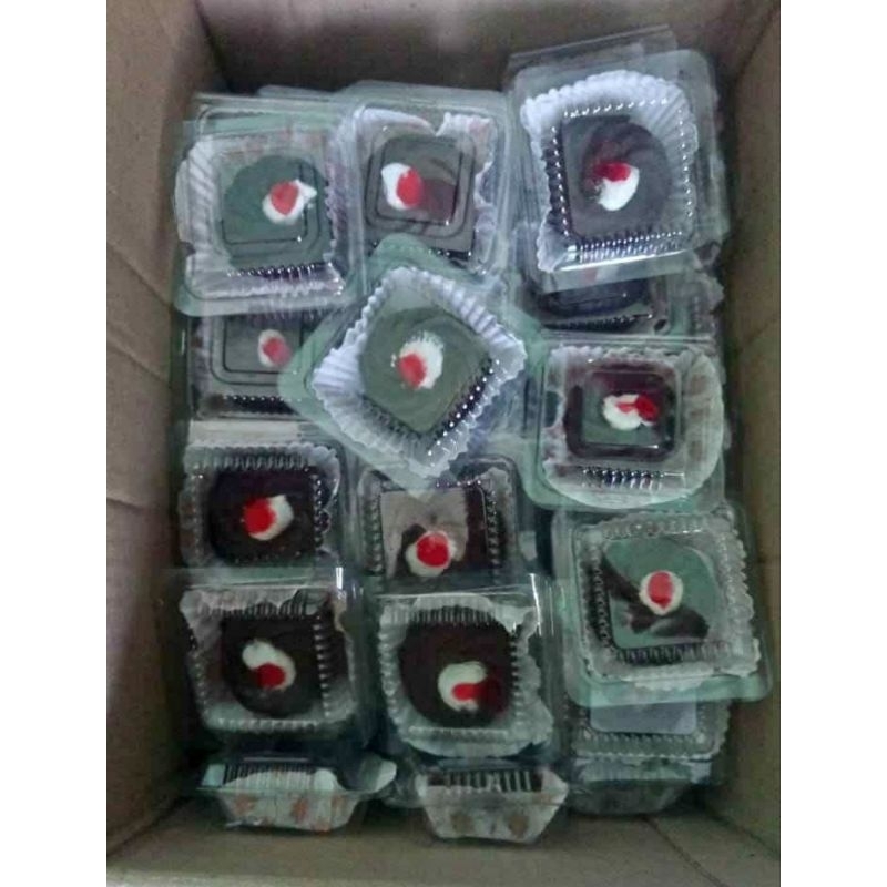 

brownis 1 pack isi 25 coklat enak lezat nyoklat