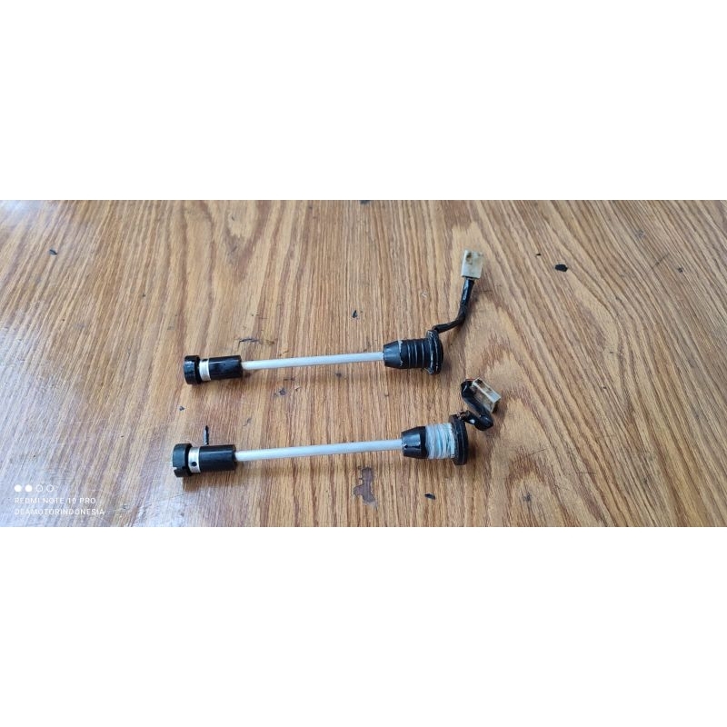 Indikator Oli samping yamaha V80 / superdeluxe 75 / V75 original / pelampung indikator oli samping y