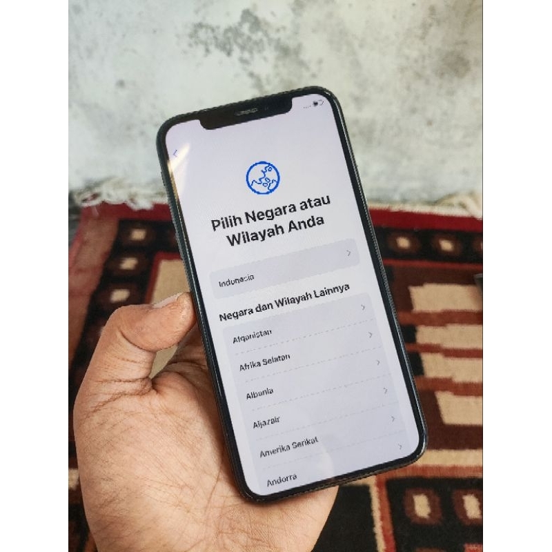 iphone xs lock icloud