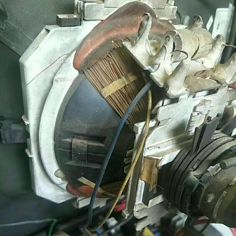 konde yoke defleksi polytron slim 21in