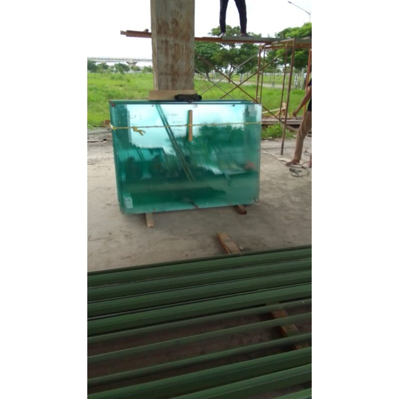 kaca 10mm tempered 60x100