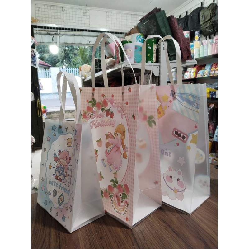 

Paperbag bahan plastik lucu (1 paperbag)