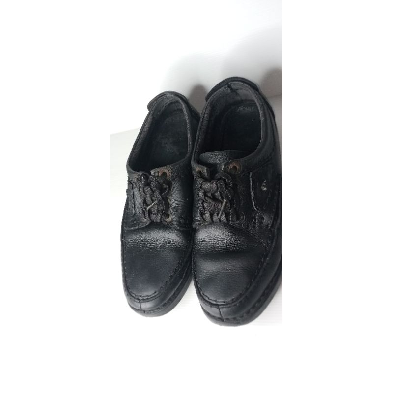 sepatu sandal slip on kulit size 40 41 original Eiger carsel lee Preloved