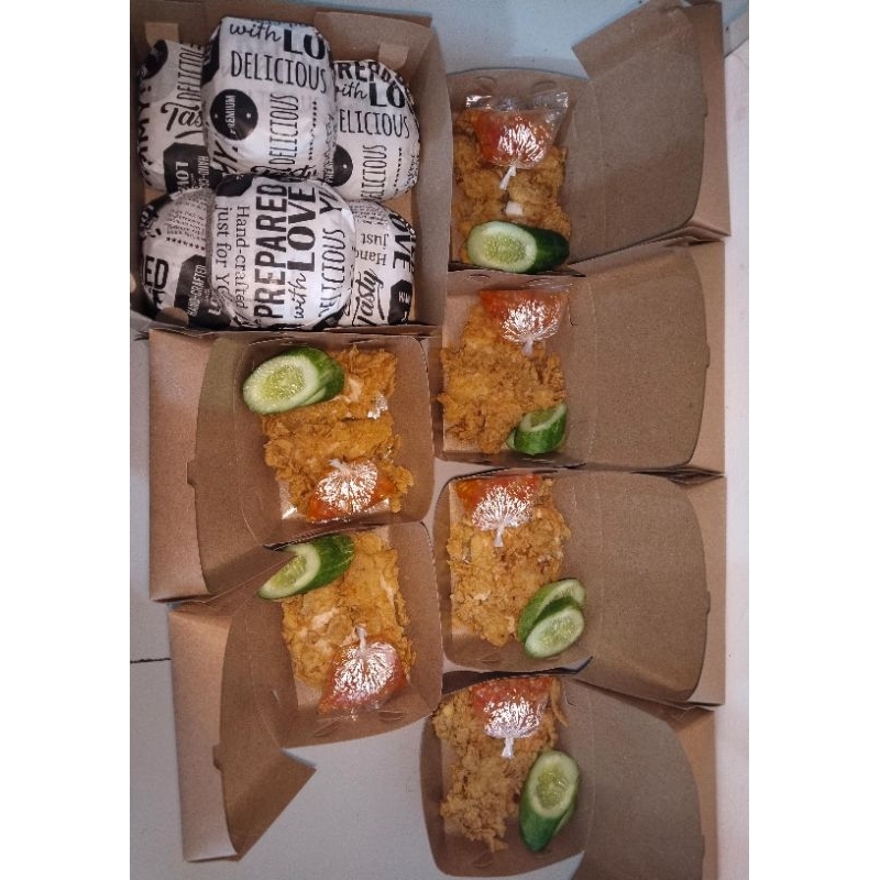 

Ayam Geprek siap saji free sambal