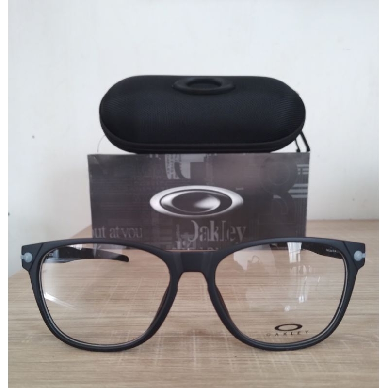 Frame Kacamata Baca Pria Branded Oakley RB Versa**Kacamata Baca Pria Branded Oakley Versa**